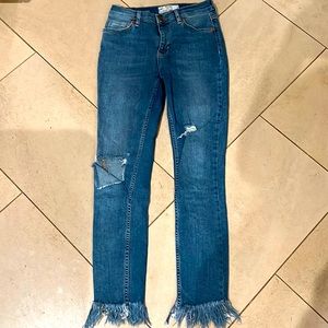 Free People jeans with fringe details 🌟